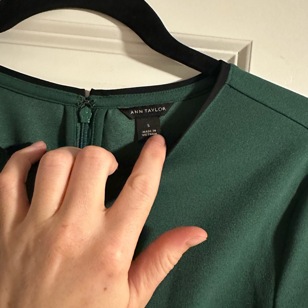 Ann Taylor Forest Green Blouse with Black Trim - Picture 3 of 7